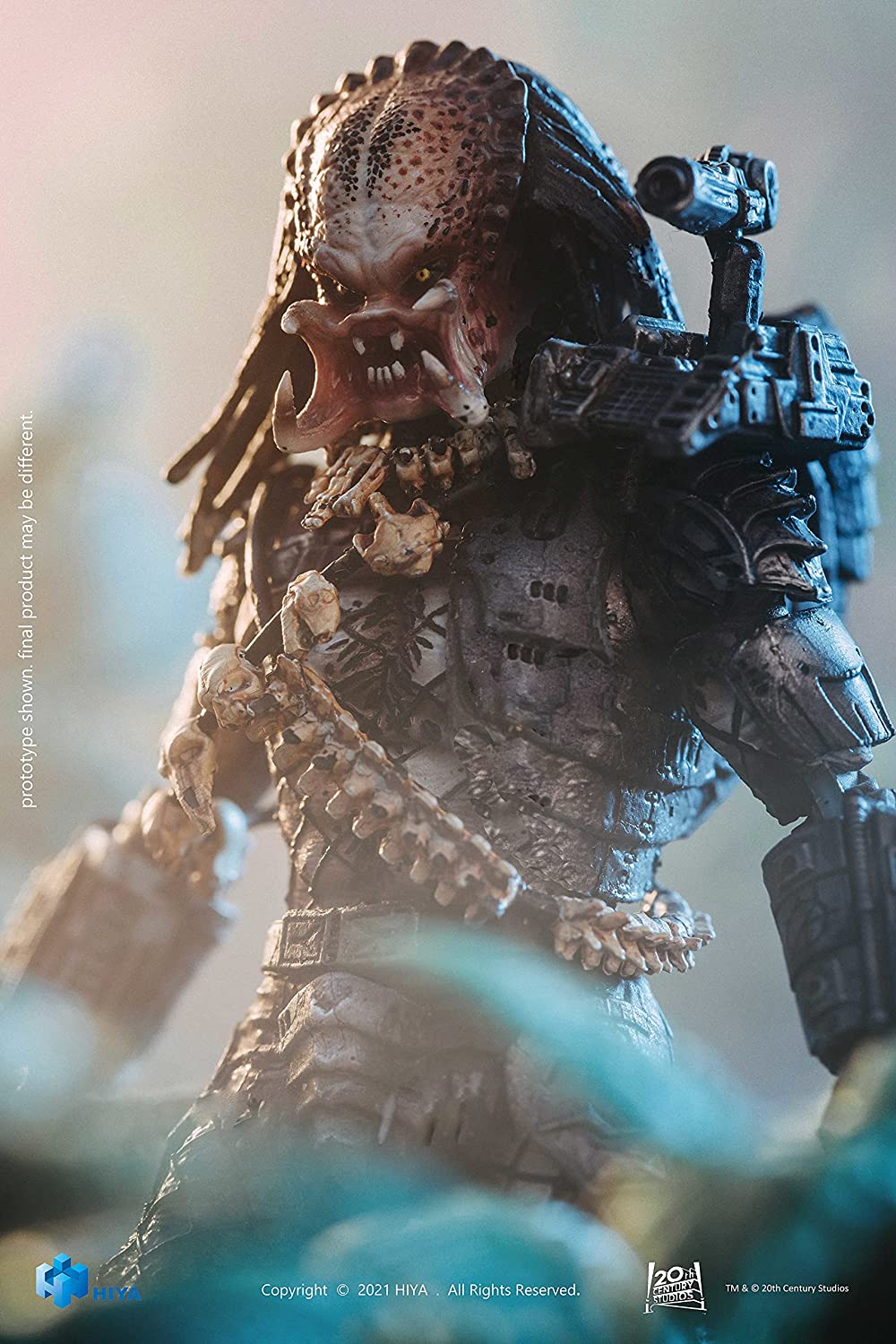 Hiya Toys Predator: Depredador con la boca abierta de la selva