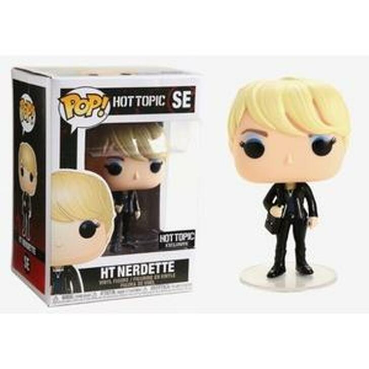 Funko pop Hot Topic Nerdette