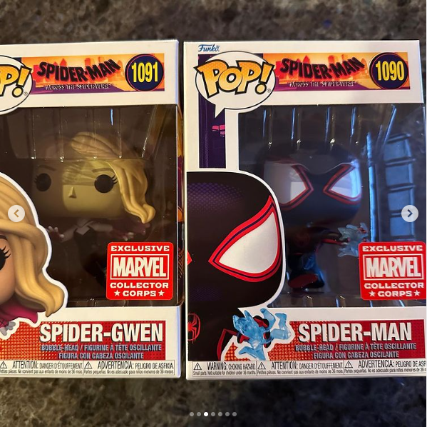 Marvel Collector Corps Spiderman Across The Spiderverse Talla L